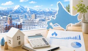 北海道の雪景色と家計イメージを背景に、ガス料金や冬の光熱費負担を表現したイラスト